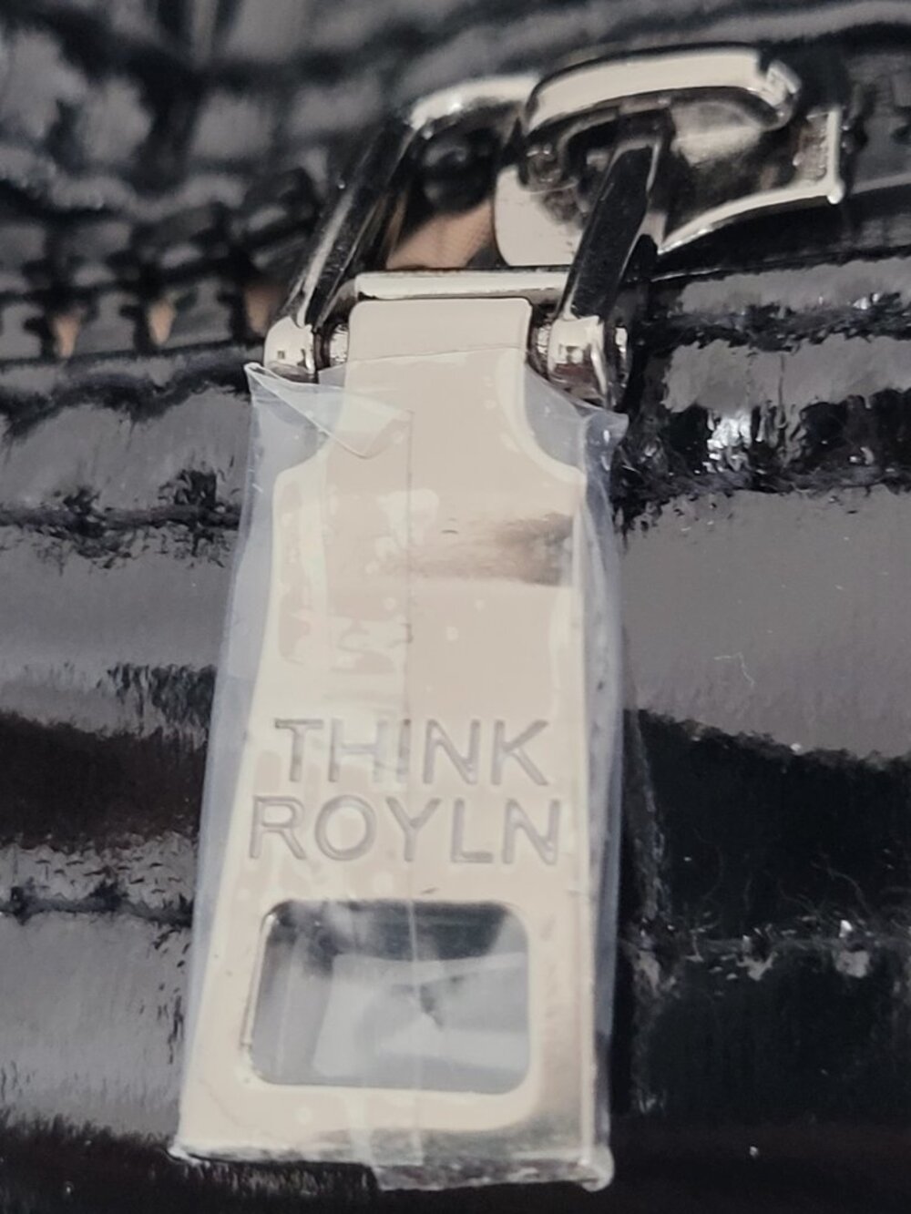THINK ROYLN Lady Cargo Bum Bag Pearl Black NWT - Picture 8 of 10